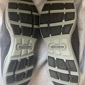 Brand New Men’s Sketchers loafer